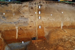 Hin-de-Diou, Pujo-le-Plan