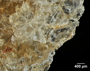 Surface initiale d'un éclat de quartz © Paléotime
